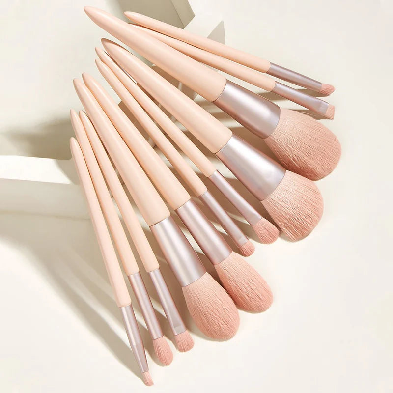 Premium Beauty Brush Collection | مجموعة فرش تجميل فاخرة
